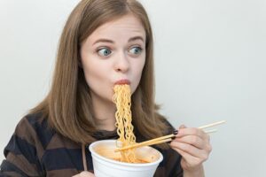 7 Kebiasaan Buruk yang Bikin Diet Gagal Total