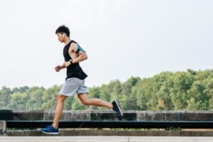 Rutin Berolahraga Minimal 30 Menit per Hari