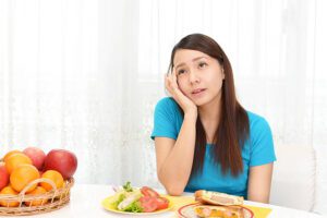 Kebiasaan Menunda Makan