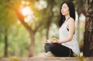 Menjaga Kesehatan Mental agar Hari Tua Bahagia