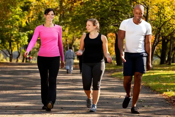 Manfaat Jalan Kaki 30 Menit Setiap Hari