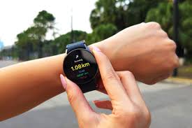 5 Smartwatch untuk Deteksi Dini Gangguan Jantunesehata
