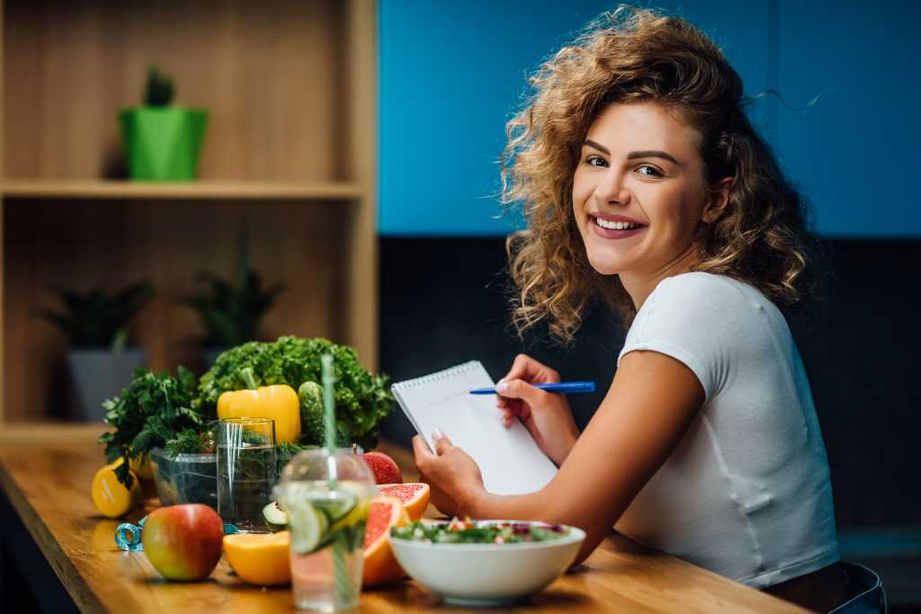 Gaya Hidup Sehat dengan Nutrisi & Diet yang Benar untuk Semua Usia