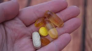 Rekomendasi Vitamin dan Suplemen Populer 2025